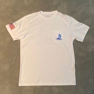 *NEVER WORN* Vineyard Vines Short Sleeve T-Shirt | Color: White | Size: Medium
